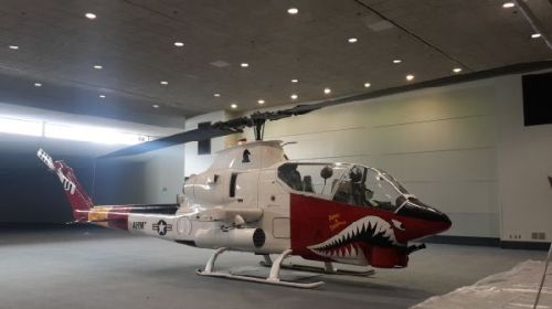 国际直协主席到达Heli-Expo 参展商开始布展2.jpg