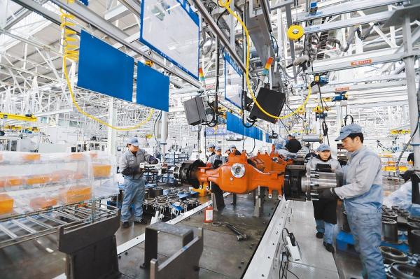 抓住五个重点 实施“双千双百”工程1.jpg