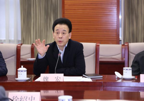 魏宏与国家发展改革委主任徐绍史举行会谈2.jpg