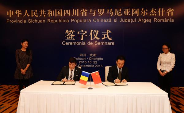 魏宏会见出席中国西部进口展暨国际投资大会的部分嘉宾5.jpg