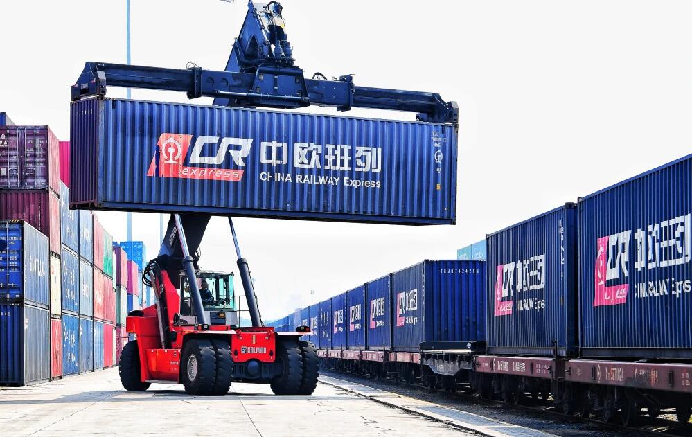中欧班列：高质量共建“一带一路”的生动实践
