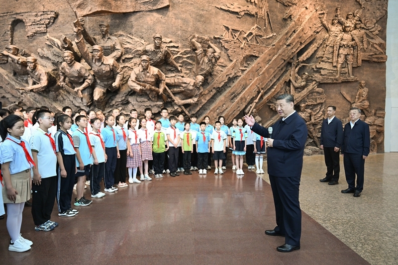 习近平在山西考察时强调  努力在推动资源型经济转型发展上迈出新步伐  奋力谱写三晋大地推进中国式现代化新篇章